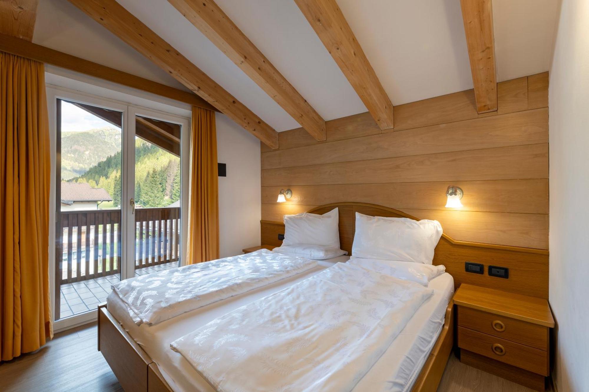 Hotel Ramon Campitello di Fassa Exterior foto
